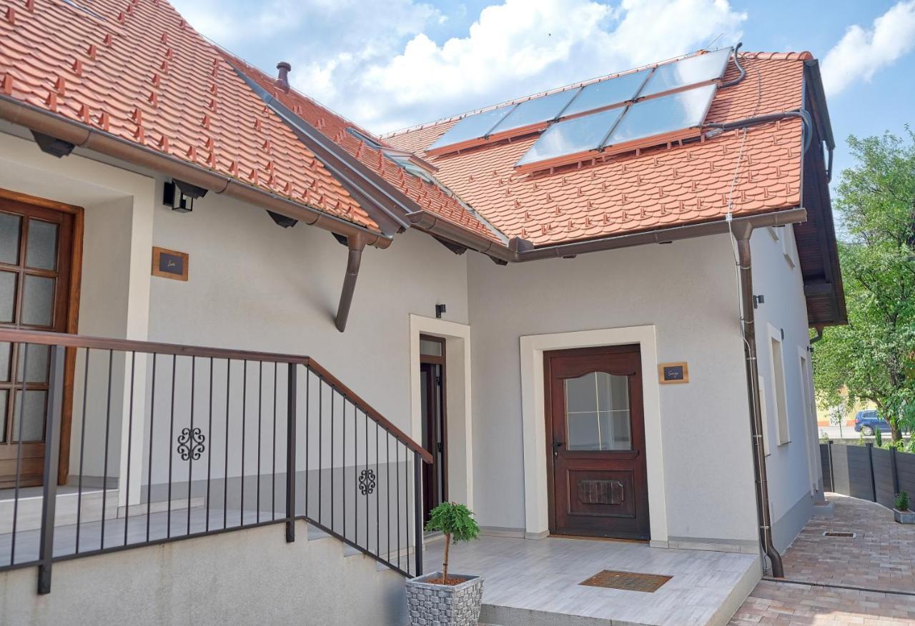 Auzlak Hisa, Apartments. Luče Esterno foto