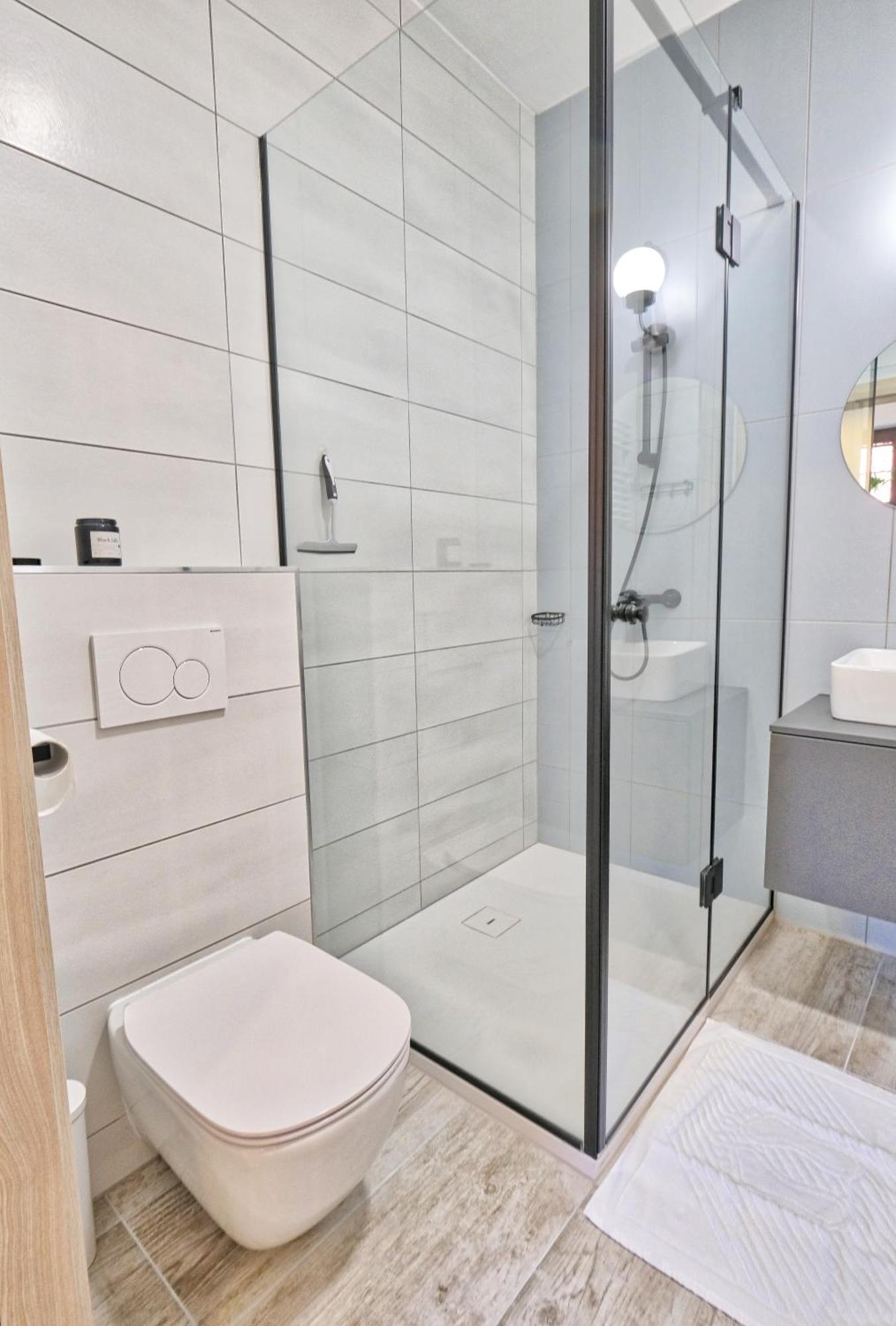 Auzlak Hisa, Apartments. Luče Camera foto